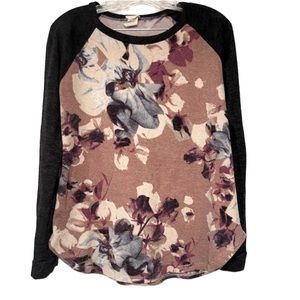 Lovely Melody Size Small Long Sleeve Shirt Gray Sleeves with Floral